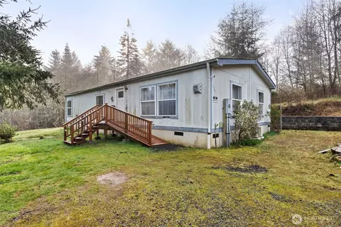 104 Sun Valley Dr, Chehalis, WA 98532
