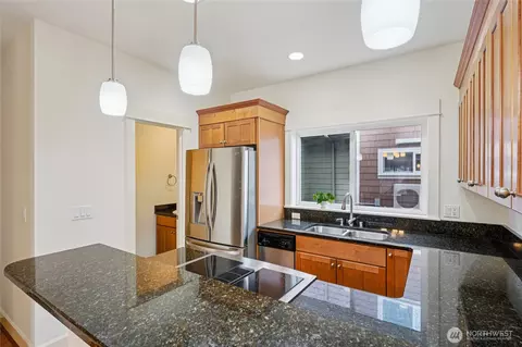 Kitchen - 2814 E Spring St, Seattle, WA 98122 photo 2 of 5