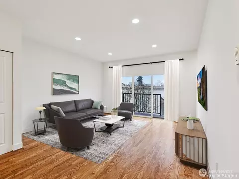 Living - 2814 E Spring St, Seattle, WA 98122 photo 1 of 4