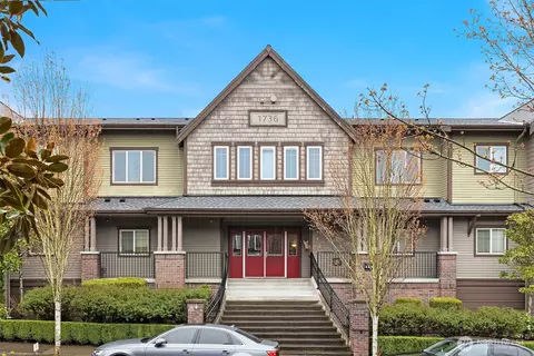 1736 10th Ave NE #C110, Issaquah, WA 98029