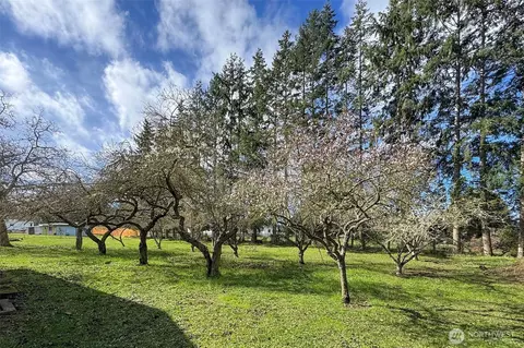 Exterior - 272 Grandview Dr, Sequim, WA 98382 photo 9 of 11