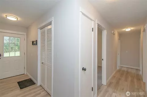 Entry Way - 272 Grandview Dr, Sequim, WA 98382 photo 1 of 1