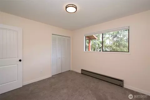 Bedroom - 272 Grandview Dr, Sequim, WA 98382 photo 6 of 6