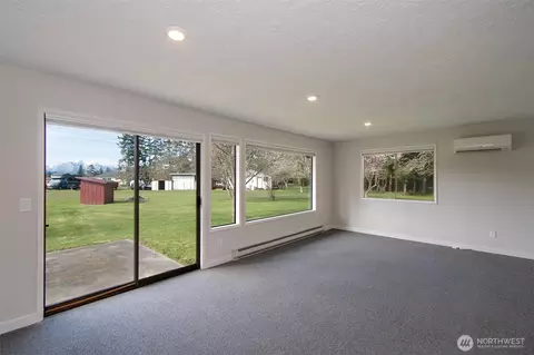 Living - 272 Grandview Dr, Sequim, WA 98382 photo 5 of 7