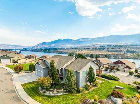 2840 Akamai Way, East Wenatchee, WA 98802