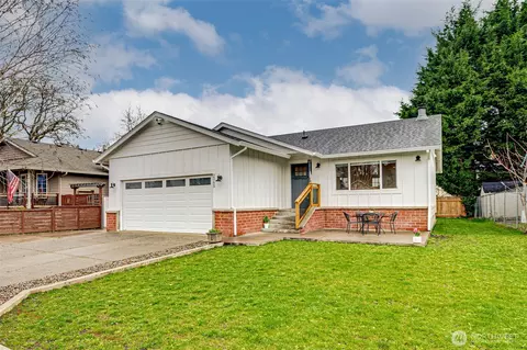 2065 Cimerron St, Woodland, WA 98674