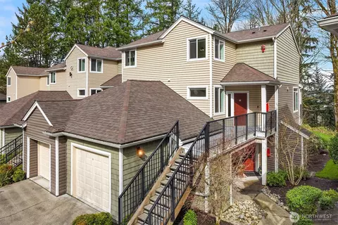 5000 NW Village Park Dr #G242, Issaquah, WA 98027