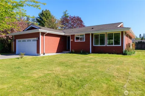 2319 32nd St, Anacortes, WA 98221