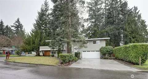 2007 168th Ave NE, Bellevue, WA 98008