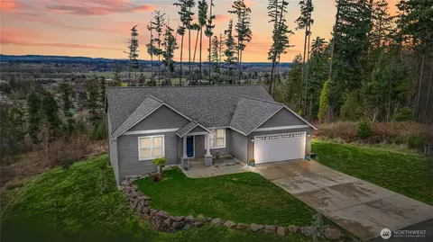 120 Tillicum Dr, Chehalis, WA 98532