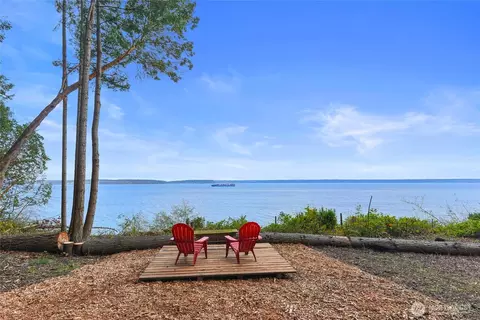 34266 Pilot Point Rd NE, Kingston, WA 98346