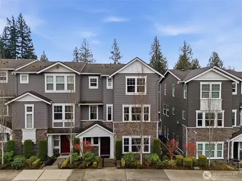 23947 SE 45th Ter, Issaquah, WA 98029