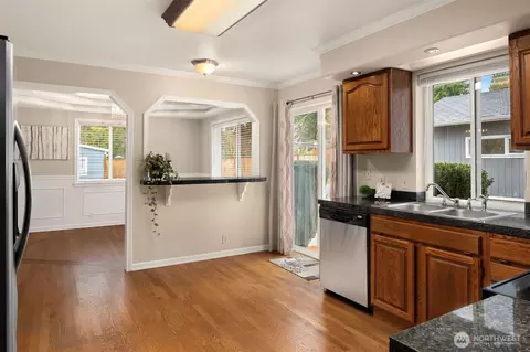 Kitchen - 12401 8th Dr SE, Everett, WA 98208 photo 2 of 2