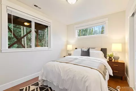 Bedroom - 2408 208th Pl SE, Bothell, WA 98021 photo 7 of 7