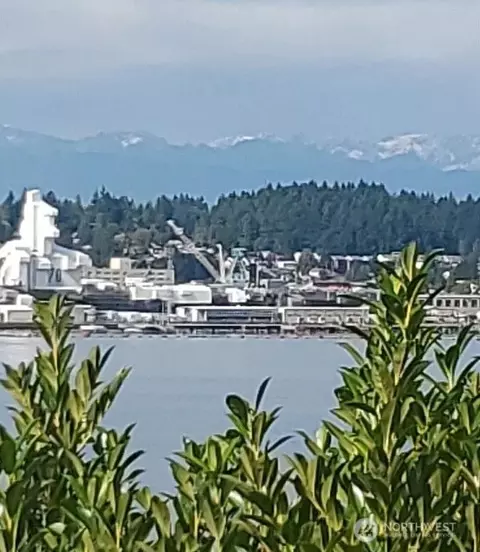 329 Perry Ave N, Port Orchard, WA 98366