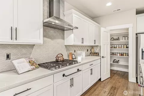 Kitchen - 4418 242nd Pl SE, Bothell, WA 98021 photo 4 of 4