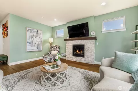 Living - 4418 242nd Pl SE, Bothell, WA 98021 photo 3 of 5