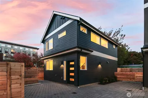 320 N 84th St, Seattle, WA 98103