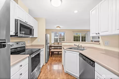 10824 SE 170th St #B103, Renton, WA 98055
