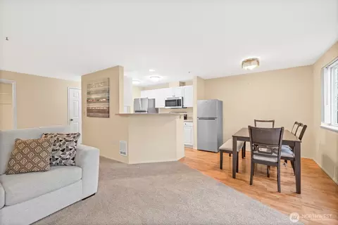 10824 SE 170th St #B103, Renton, WA 98055