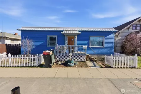 103 W 6th Ave, Ritzville, WA 99169