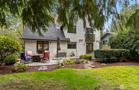 Exterior - 16719 1st Ave SE, Bothell, WA 98012 photo 6 of 7