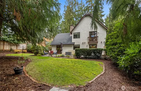 Exterior - 16719 1st Ave SE, Bothell, WA 98012 photo 5 of 7
