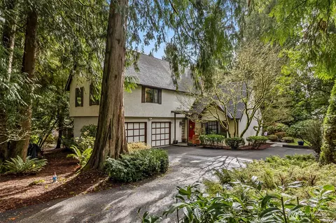 16719 1st Ave SE, Bothell, WA 98012