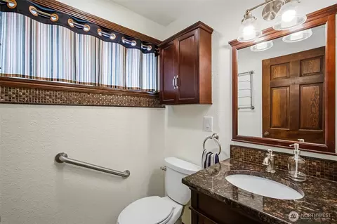 Bath - 16719 1st Ave SE, Bothell, WA 98012 photo 1 of 3