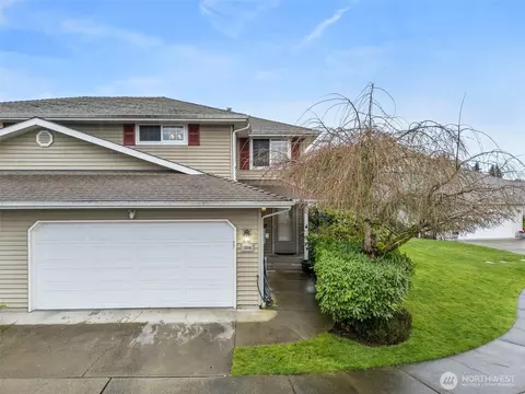 1504 102nd St E, Tacoma, WA 98445