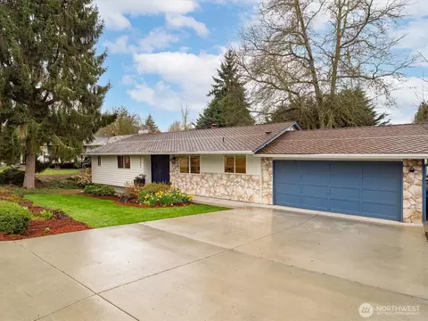 19321 Kenlake Pl NE, Kenmore, WA 98028