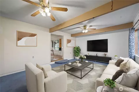 Living - 359 Douglas St, Longview, WA 98632 photo 8 of 8