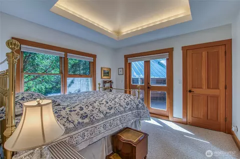 Bedroom - 285 Raptor Rd, Eastsound, WA 98245 photo 2 of 3