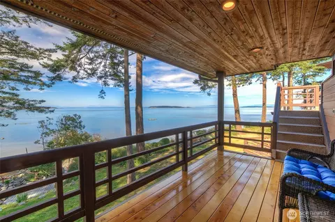 Exterior - 285 Raptor Rd, Eastsound, WA 98245 photo 5 of 11