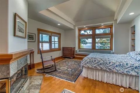 Bedroom - 285 Raptor Rd, Eastsound, WA 98245 photo 1 of 3
