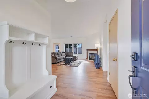 Entry Way - 15104 148th St E, Orting, WA 98360 photo 2 of 2