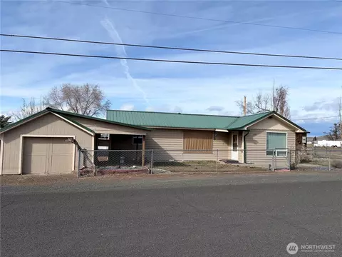 10388 Largent St NE, Coulee City, WA 99115