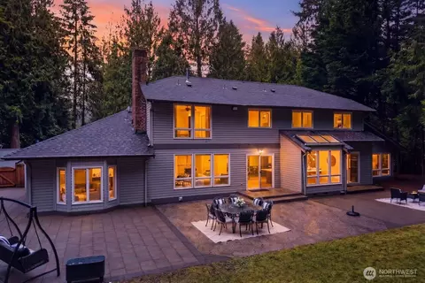 22720 NE 46th St, Redmond, WA 98053
