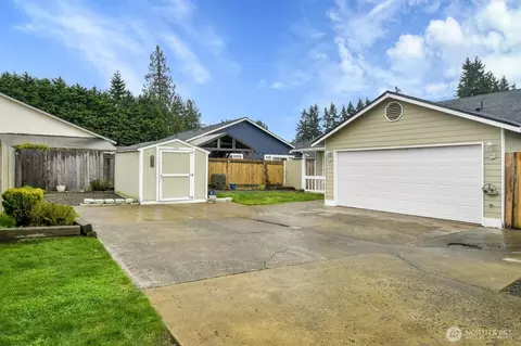 Exterior - 12109 26th Ave W, Everett, WA 98204 photo 3 of 6