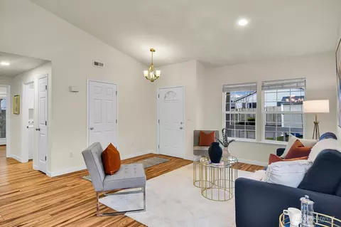 Entry Way - 12109 26th Ave W, Everett, WA 98204 photo 1 of 1