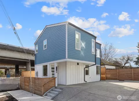 503 NE 42nd St, Seattle, WA 98105