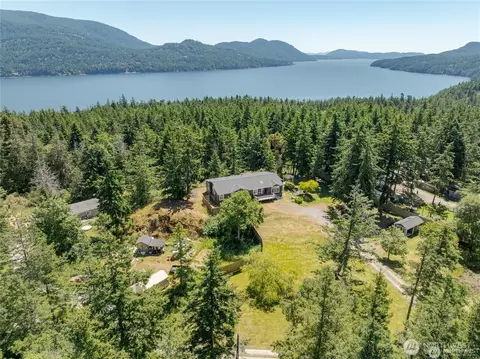 168 Jackson Rd, Eastsound, WA 98245