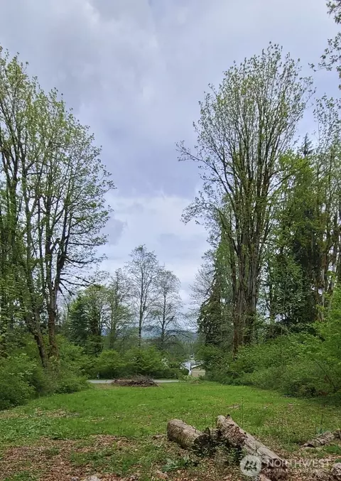 32966 S Shore Dr, Mount Vernon, WA 98274