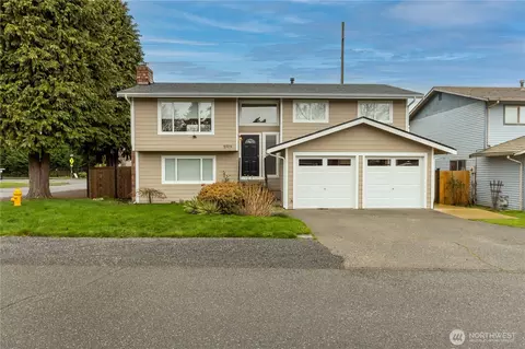 5919 99th Pl NE, Marysville, WA 98270