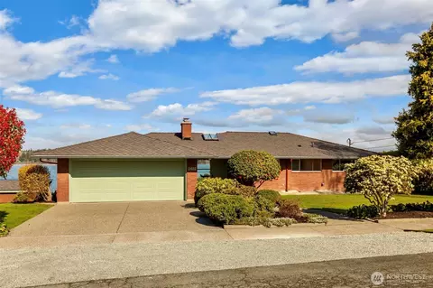 2402 11th St, Anacortes, WA 98221