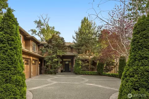 10827 NE 108th St, Kirkland, WA 98033