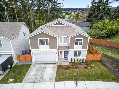 2210 SW Putnam Dr, Oak Harbor, WA 98277