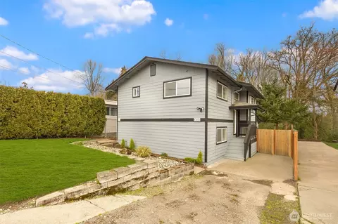 5306 26th Ave S, Seattle, WA 98110