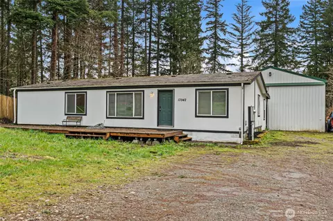 13942 169th Ave SE, Rainier, WA 98576