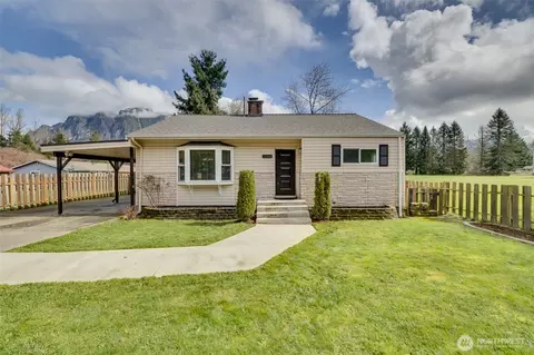 12316 412th Ave SE, North Bend, WA 98045